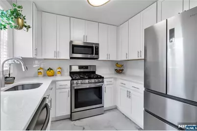 40 Merritt Avenue, Dumont, NJ 07628 - Photo 10