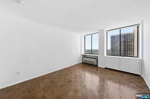 200 Winston Dr 2120, Cliffside Park, NJ 07010 - Photo 12