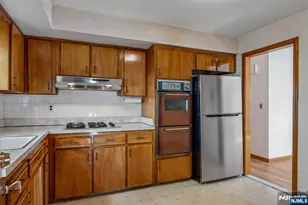 27 - 29 Crystal St, North Arlington, NJ 07031 - Photo 10