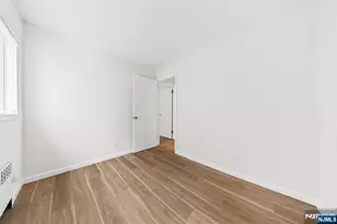 271 Travers Pl, Lyndhurst Township, NJ 07071 - Photo 20