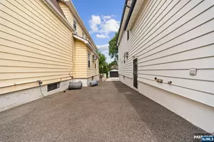 271 Travers Pl, Lyndhurst Township, NJ 07071 - Photo 46
