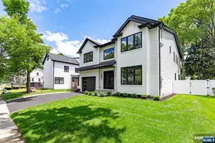 408 Terhune Ave, Paramus, NJ 07652 - Photo 2
