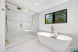 408 Terhune Ave, Paramus, NJ 07652 - Photo 34