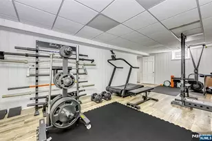 39 Hollis Dr, Ho Ho Kus, NJ 07423 - Photo 18