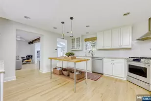 39 Hollis Dr, Ho Ho Kus, NJ 07423 - Photo 6