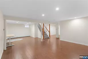 512 Lyster Ave, Saddle Brook Township, NJ 07663 - Photo 32