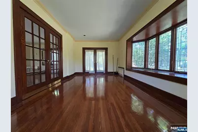 220 Manor Road, Ridgewood, NJ 07450 - Photo 8