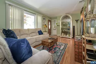 30 Heather Ln, Bloomingdale, NJ 07403 - Photo 8