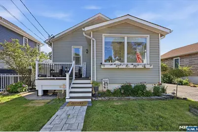 66 7th Avenue, Hawthorne, NJ 07506 - Photo 1