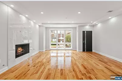 229 Wayne Avenue, Cliffside Park, NJ 07010 - Photo 4
