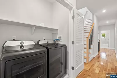 229 Wayne Avenue, Cliffside Park, NJ 07010 - Photo 26