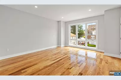 229 Wayne Avenue, Cliffside Park, NJ 07010 - Photo 16