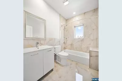 229 Wayne Avenue, Cliffside Park, NJ 07010 - Photo 24
