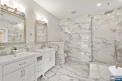229 Wayne Avenue, Cliffside Park, NJ 07010 - Photo 20