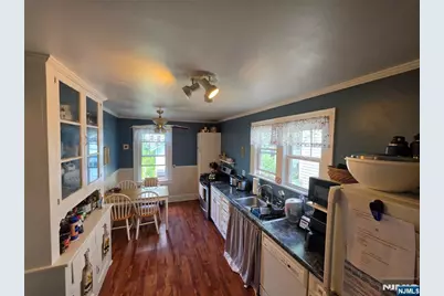 12 Brook Place, Bloomfield, NJ 07003 - Photo 6