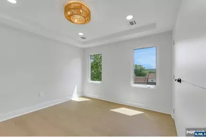 279 Jefferson Avenue, Cresskill, NJ 07626 - Photo 32