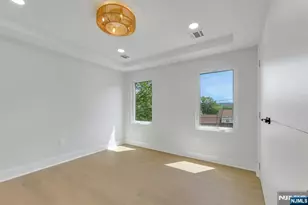 279 Jefferson Ave, Cresskill, NJ 07626 - Photo 32