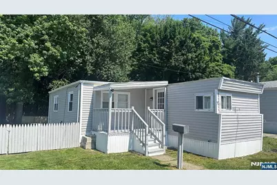 7 5th Street, Wayne, NJ 07470 - Photo 1