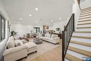 24 Richard Scott Ct, North Haledon, NJ 07508 - Photo 2