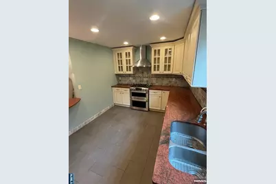 485 Maple Avenue, Teaneck Township, NJ 07666 - Photo 10