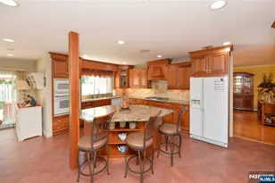 513 Boulevard, New Milford, NJ 07646 - Photo 4