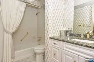 1360 Hamburg Turnpike 207, Wayne, NJ 07470 - Photo 18