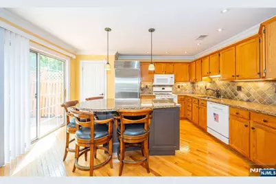 43 Morning Watch Road, Wayne, NJ 07470 - Photo 14