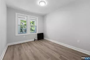 534 Morris St, Orange, NJ 07050 - Photo 32