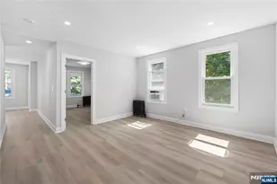 534 Morris St, Orange, NJ 07050 - Photo 22