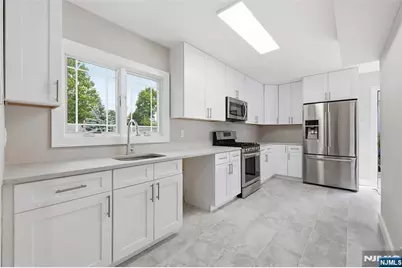 768 Birch Avenue, New Milford, NJ 07646 - Photo 8