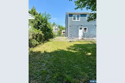 60 Laurel, Paterson, NJ 07522 - Photo 6