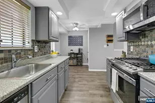 203 Mark Twain Way, Mahwah, NJ 07430 - Photo 4