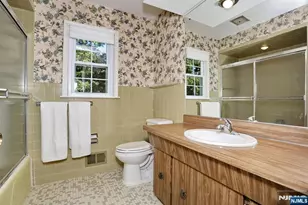 543 Hague Ct, Oradell, NJ 07649 - Photo 30