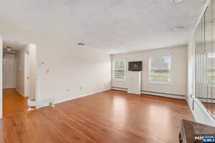 62 Parkway, Rochelle Park Township, NJ 07662 - Photo 16