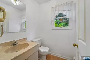 62 Parkway, Rochelle Park Township, NJ 07662 - Photo 14