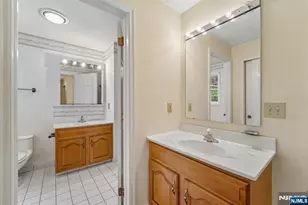 62 Parkway, Rochelle Park Township, NJ 07662 - Photo 18