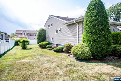 560 Boulevard, New Milford, NJ 07646 - Photo 48