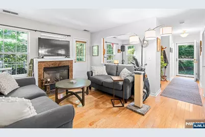 1005 Chatfield Drive, Pequannock Township, NJ 07444 - Photo 2