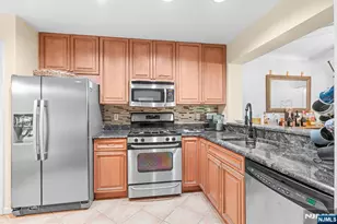 1005 Chatfield Dr, Pequannock Township, NJ 07444 - Photo 8