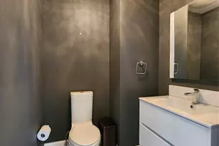 2425 1st St, Fort Lee, NJ 07024 - Photo 6