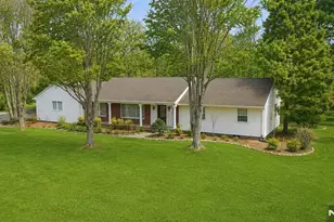 23 Jan River Dr, Upper Saddle River, NJ 07458 - Photo 2