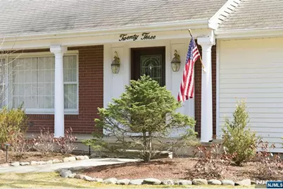 23 Jan River Drive, Upper Saddle River, NJ 07458 - Photo 6