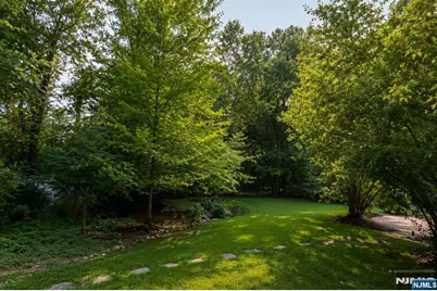 28 Sunrise Drive, Montvale, NJ 07645 - Photo 32
