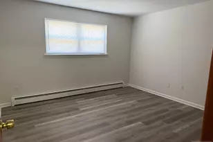 44 Burgh Ave 3, Clifton, NJ 07011 - Photo 6