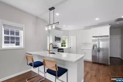 35-37 W End Avenue, Newark, NJ 07106 - Photo 8