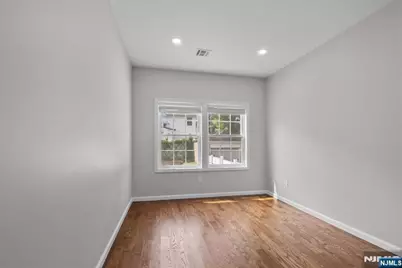 35-37 W End Avenue, Newark, NJ 07106 - Photo 14