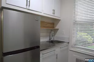 975-995 Teaneck 1M, Teaneck Township, NJ 07666 - Photo 10