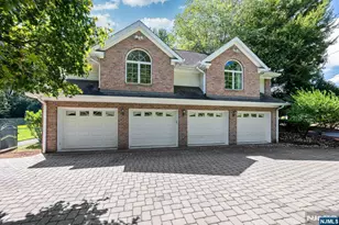 24 Vanderbeck Ln, Mahwah, NJ 07430 - Photo 42