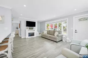 25 Parker Ave, Rochelle Park Township, NJ 07662 - Photo 4
