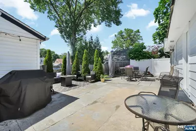 25 Parker Avenue, Rochelle Park Township, NJ 07662 - Photo 24